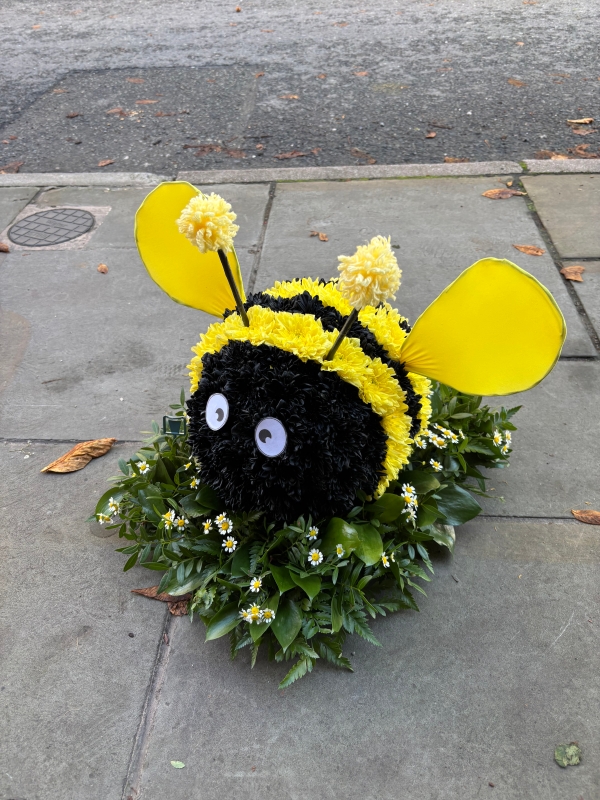 Bumble bee tribute