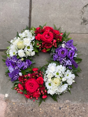 Grouped wreath red white purple