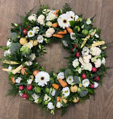 Vegetable wreath