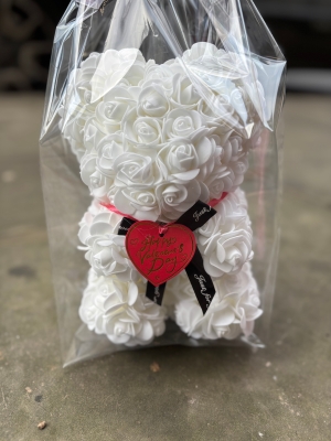 White Valentine rose bear
