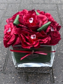 Artificial rose cube arrangement