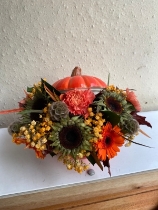 Ceramic pumpkin arrangement