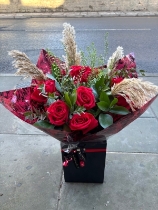 Red roses with pampas grass
