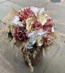 Silk brides bouquet with pampas grass